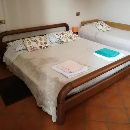 Casale Cadeloro 펜션 Nebbiuno