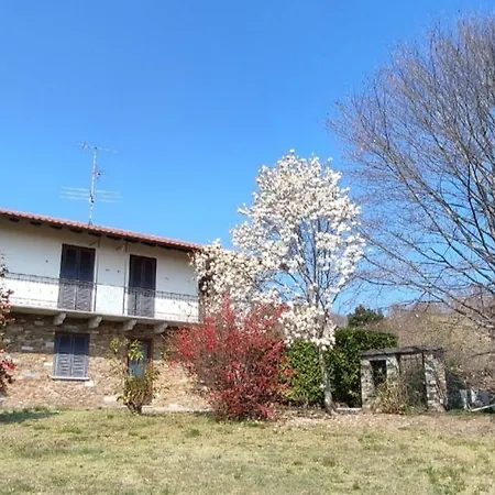 Casale Cadeloro Ferienhaus Nebbiuno