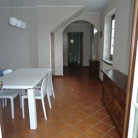 Casale Cadeloro 펜션 Nebbiuno